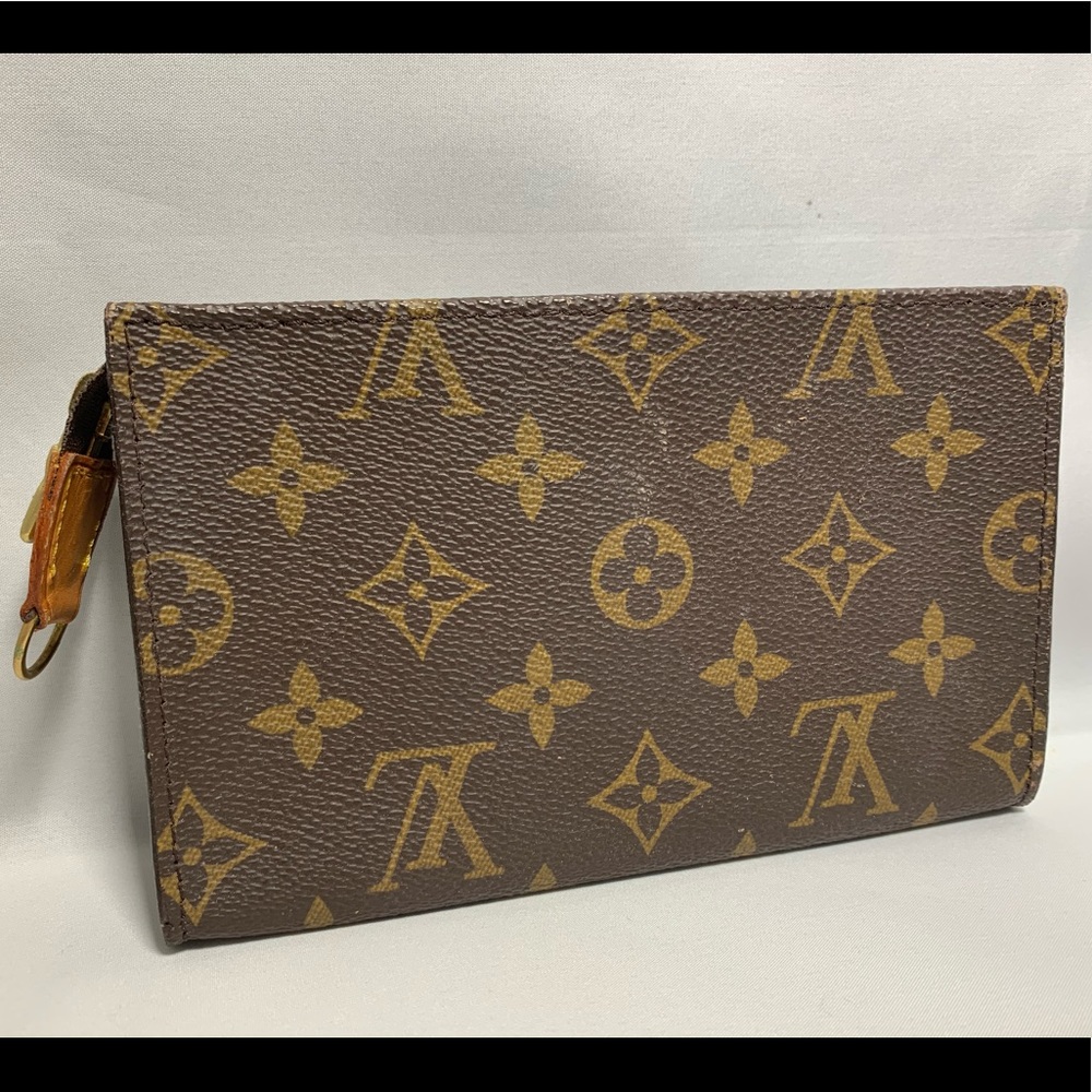 Authentic Louis Vuitton Toilette 17” Pouch